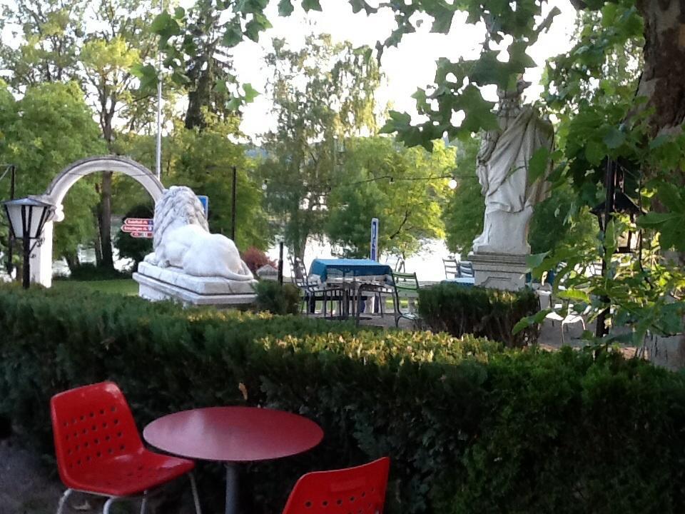 Guest House Pizzeria Pazza Da Gianni Stein Am Rhein Exterior foto